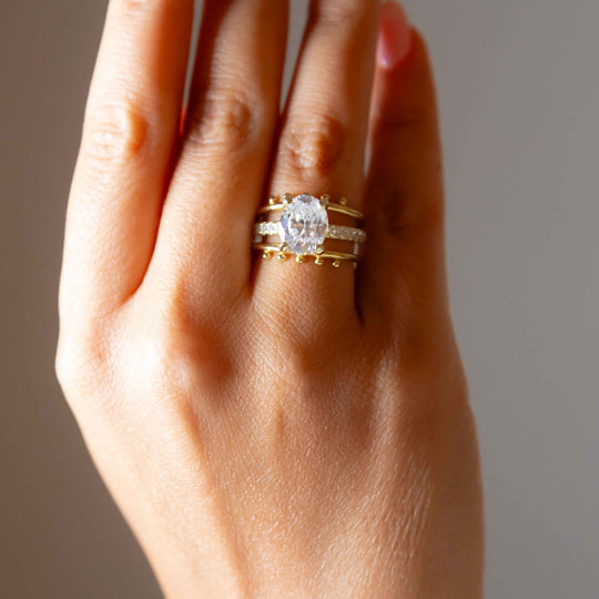 Angeline Halo Travel Ring